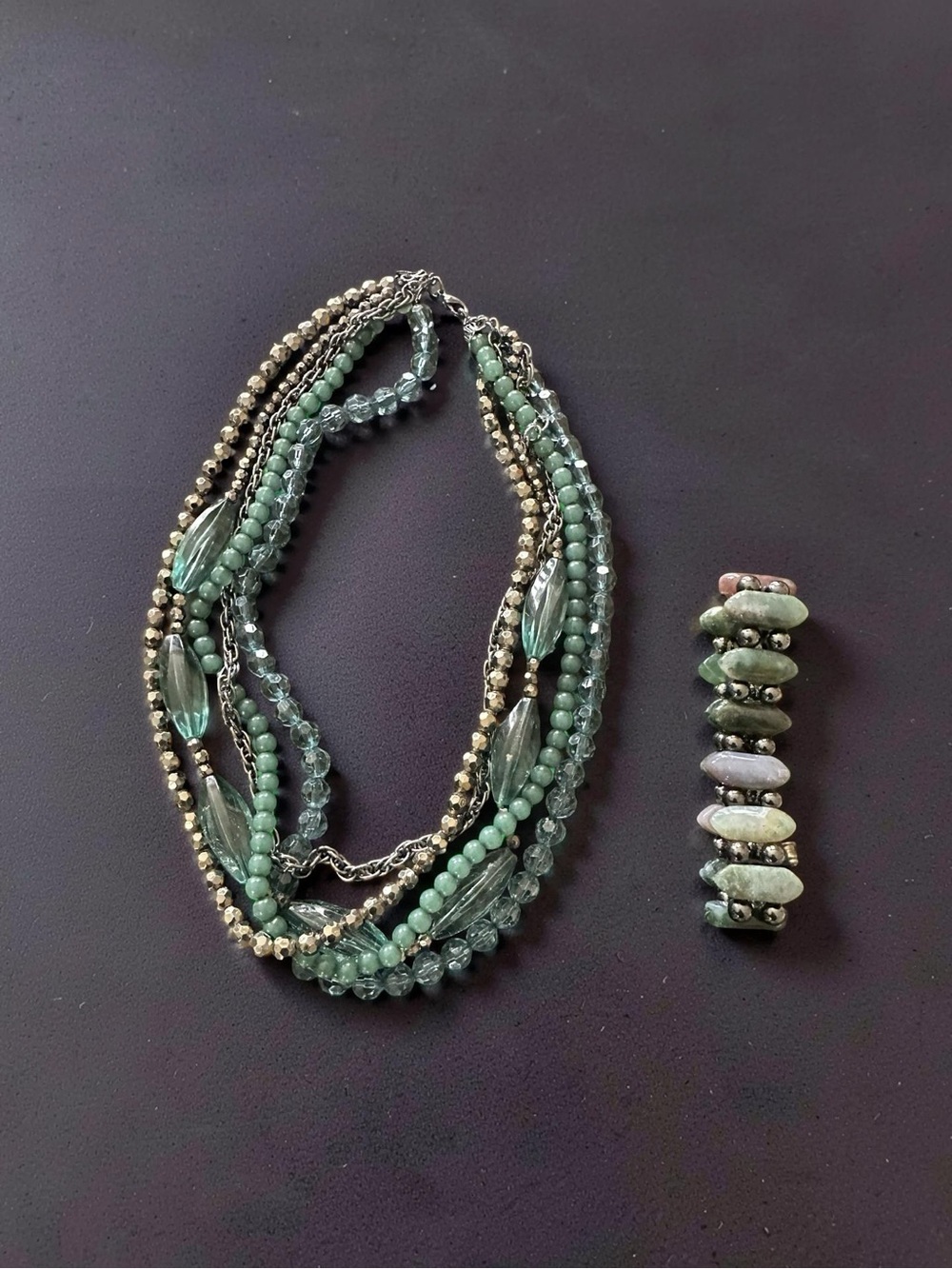 Multi-Strand Green Beaded Necklace with Stretch Bracelet See Photos